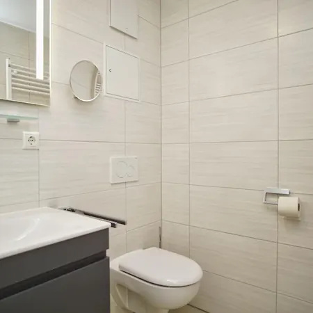 Appartement Rex Rugia Fewo12-7 Mit Schwimmbadnutzung Im Ahoi-sellin Lobbe